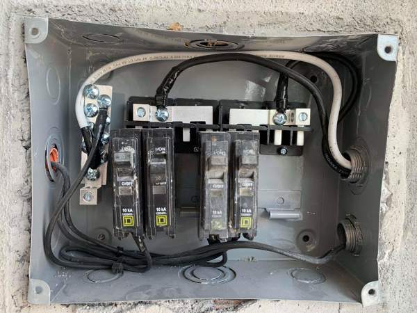 Centro de carga en mal estado